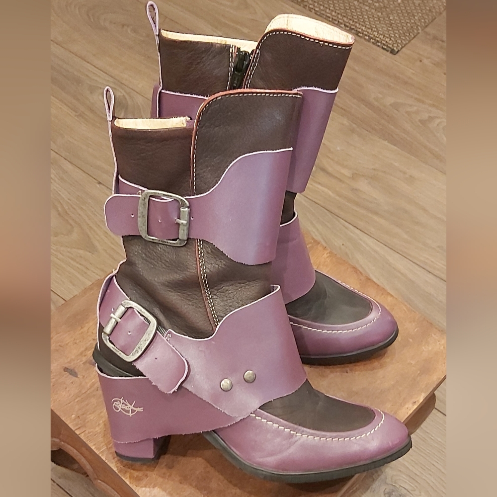 Eject leather ankle booties